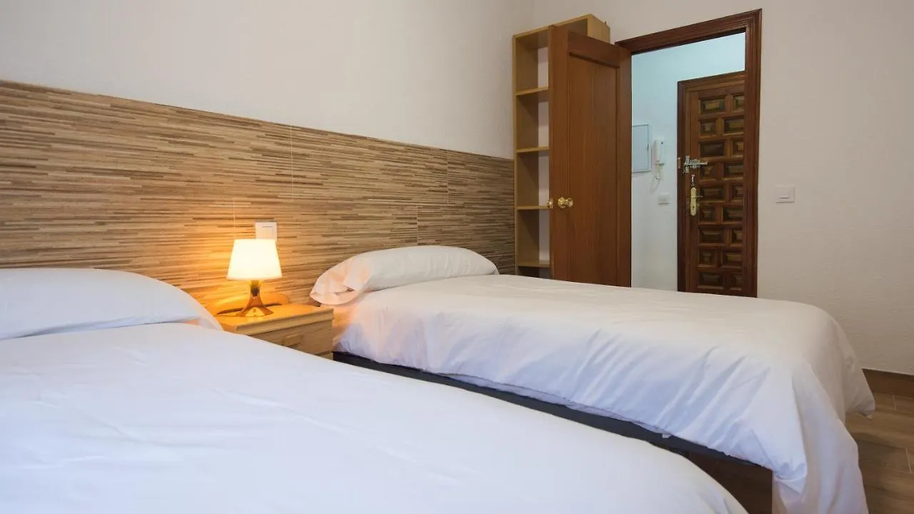 San Jose Con Parking Incluido - Apartamentos Aloha Τολέδο